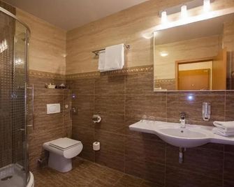 Hotel Galant Mikulov - Mikulov - Łazienka
