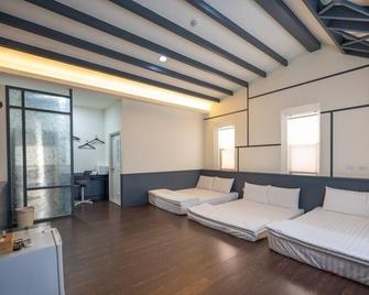 緣聚閣民宿 - 琉球 - 客廳