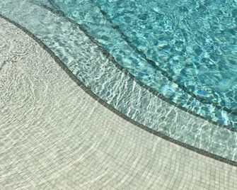 Hotel Ristorante Punto Verde - Noci - Bazén