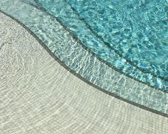 Ristorante Punto Verde - Noci - Pool