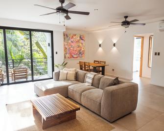 Casa Swell Boutique Hotel Santa Teresa - Santa Teresa - Wohnzimmer