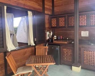 Stunning Bali style studio suite on lush property in English Harbour! - English Harbour