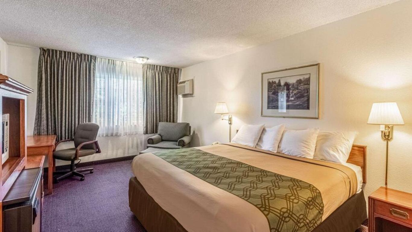 Rodeway Inn & Suites Portland West - Beaverton