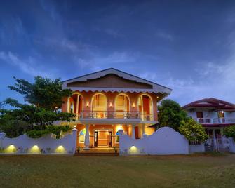 Foxoso Vega - Mormugao - Clădire