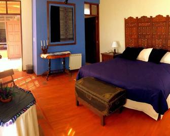 MI Pueblo Samary Hotel Boutique - Sucre - Bedroom