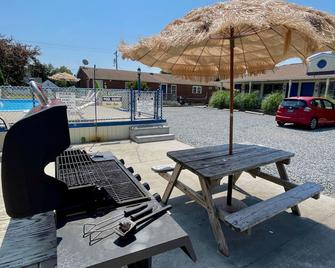 The Maddox Inn - Chincoteague - Patio