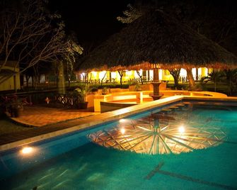 Maju Hotel Campestre & Spa - Boca Del Rio - Havuz