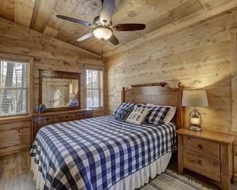 Up To 13 Bedrooms 5 Bathrooms Sleeps 38+ Send Inquiry For Pricing - Eagle River - Schlafzimmer
