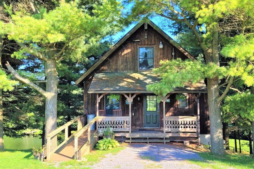 Minutes from Deep Creek Lake, Located on 24-acre farm with private 1-acre lake