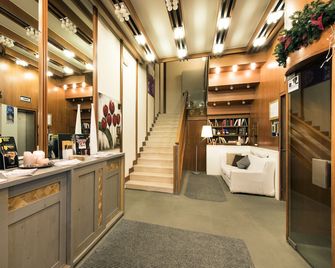 Hotel Orvieto - Orvieto - Front desk