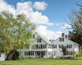Warren Conference Center and Inn - Ashland - Building