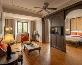 Little Residence- A Boutique Hotel & Spa - Hoi An - Living room