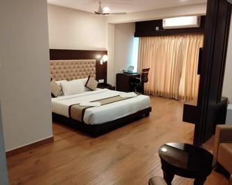Sarah International - Udupi - Habitación