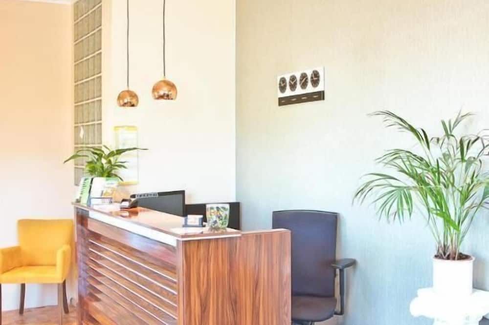Hotel Ganita - Weil am Rhein - Rezeption