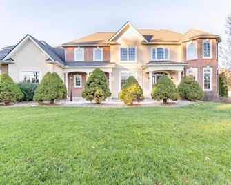 Red Fox Run Hideaway - فيكتور - مبنى