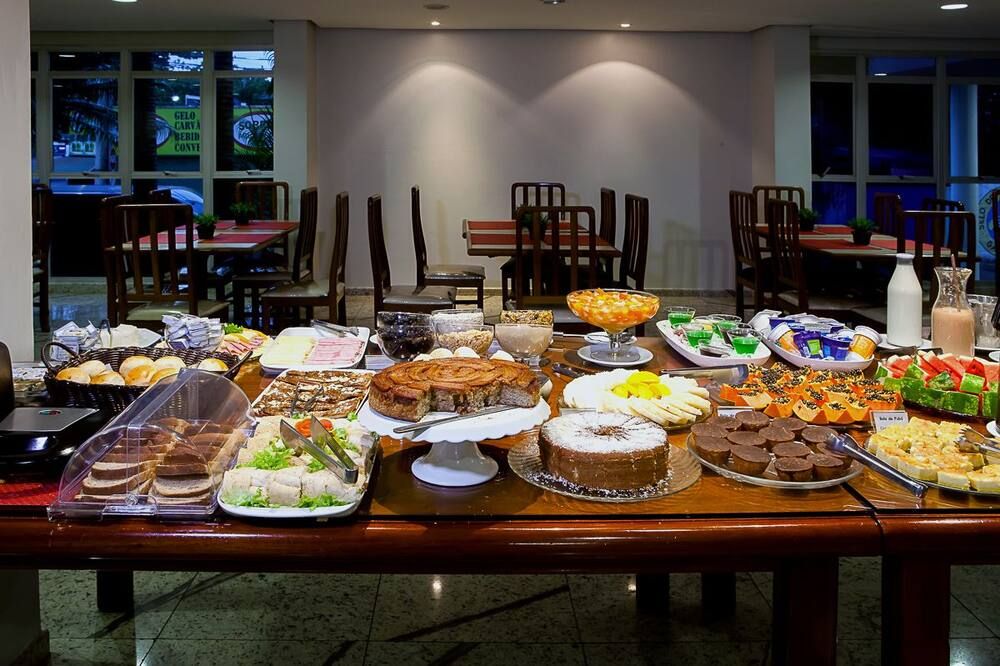 Jva Fenix Hotel - Uberlândia - Buffet