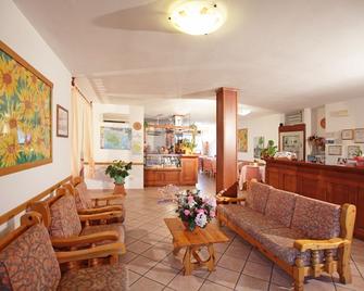 Tris Hotel - Orbetello - Lobby