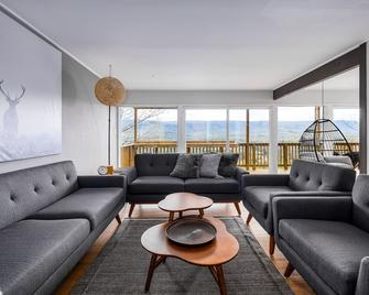 Bryce Resort Retreat in Shenandoah w/ Amazing Views - Basye - Sala de estar