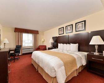 Executive Inn & Suites - Goodlettsville - Bedroom