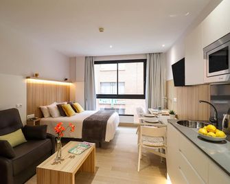 Cielo Madrid Studios - Madrid - Habitación