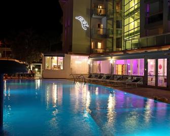 Hotel Buratti - Cervia - Piscina