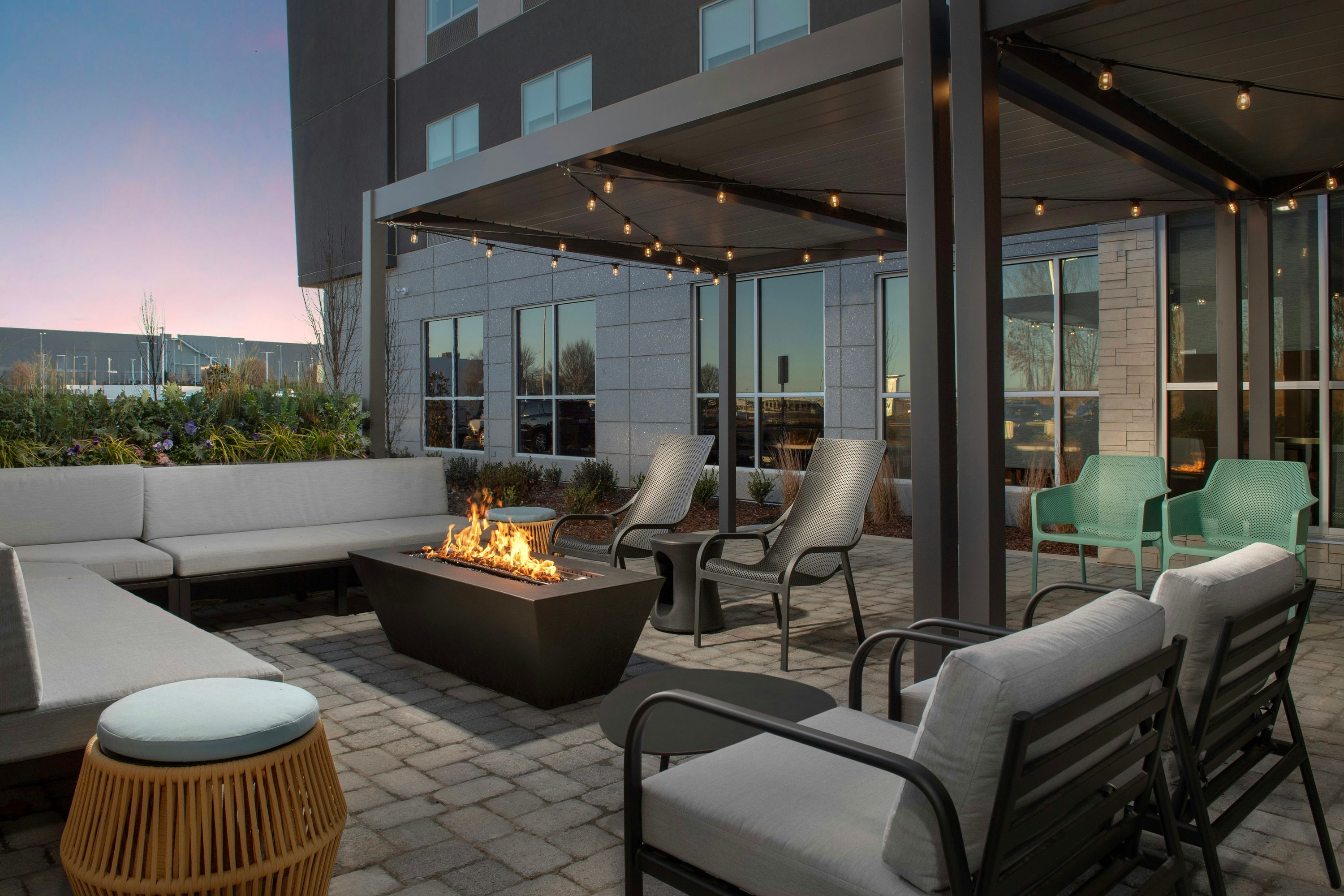 Tru by Hilton Concord Charlotte - Concord - Building