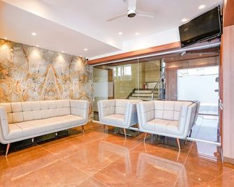 Hotel Landmark Aura - Navi Mumbai