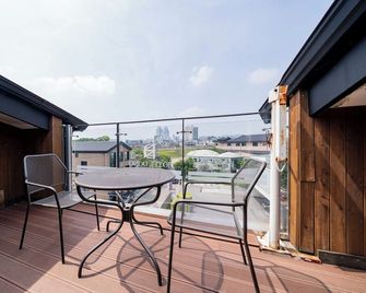 Suwon Dono 1796 Hotel - Suwon - Balkon