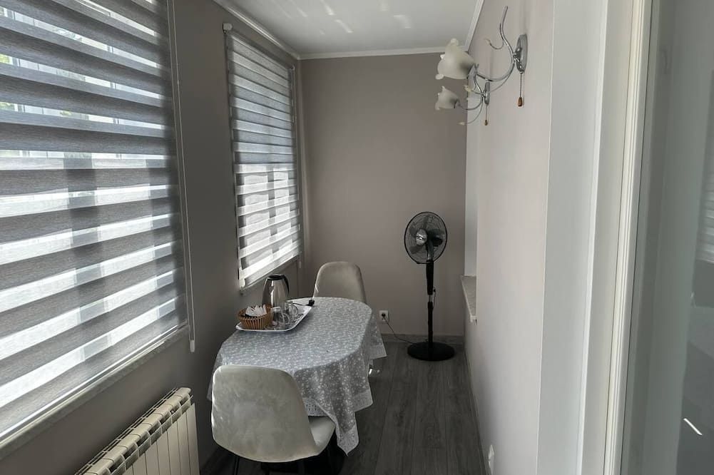 هوتل ليديا - تشيسيناو - غرفة طعام