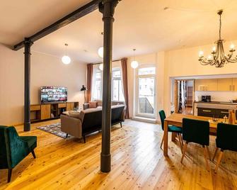Big terrace dream in Little Venice - Kabelsketal - Wohnzimmer