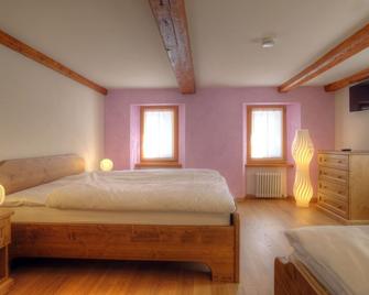 Locanda Orelli - Bedretto - Schlafzimmer
