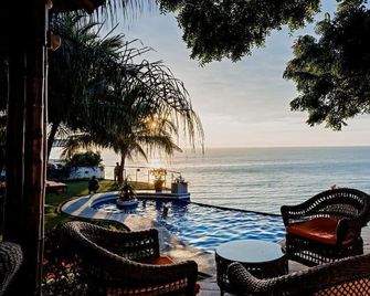 Hotel Vistalmar - Manta