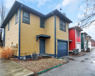 Prime Downtown Location+Garage. Walk to Mass Ave. - Indianapolis - Building