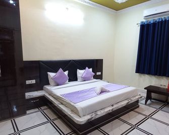 Siyaram Hotel Tample View in Orchha - Orchha - Slaapkamer