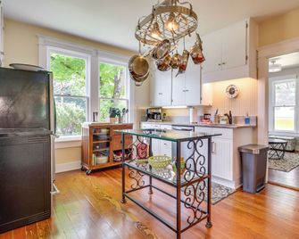Historic Home Near Downtown Salem: Walk to Capitol - Salem