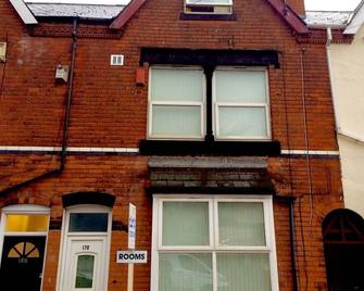 Birmingham Guest House 14 - Birmingham - Building