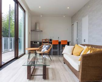 Yugawara Vacation House - Yugawara - Pokój dzienny