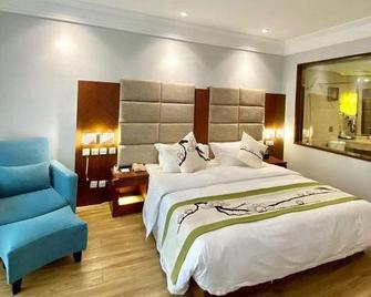 Sea Party Hotel - Yantai - Bedroom