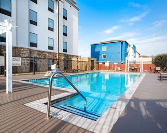 Hampton Inn & Suites New Braunfels - New Braunfels - Pool