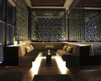 Ramee Grand Hotel And Spa - Manama - Salon