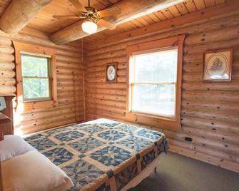 Deer Ridge Resort - Ely - Habitación