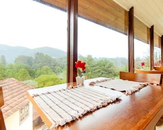 Velinn Hotel Ninho Do Falcão - Monte Verde - Balcony