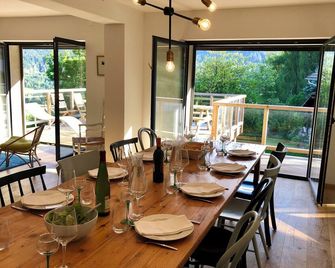 Magnifique ferme 5 grand luxe 15 pers vue exceptionnelle - Games room - Saulxures-sur-Moselotte - Comedor