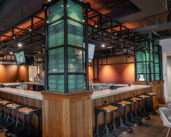 Hilton Birmingham Downtown at UAB - Birmingham - Bar