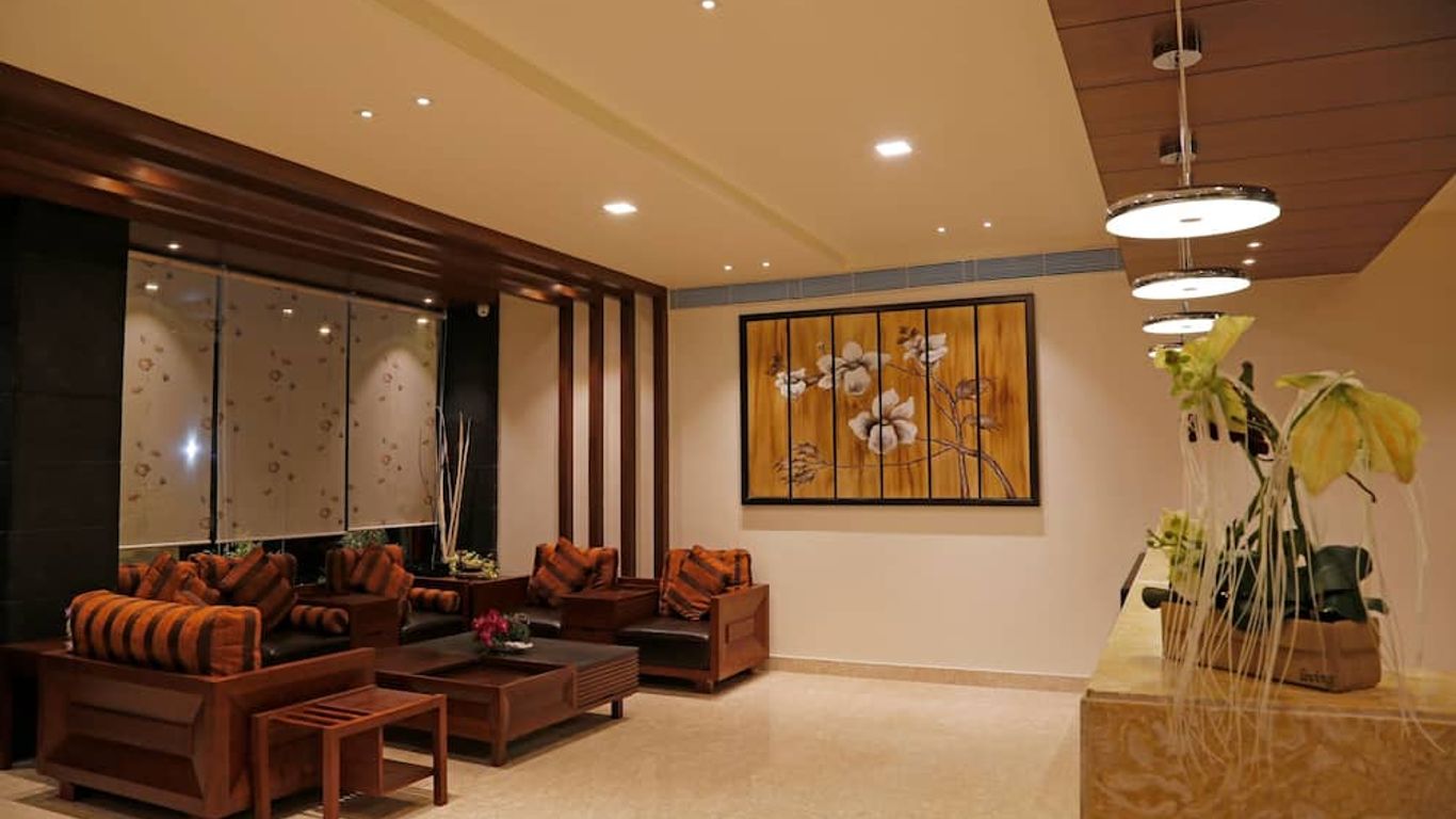 Xenious Ln Courtyard Hotel