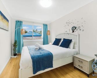 Hurstville 2Br Granny flat near Shopping & Train - Sydney - Phòng ngủ