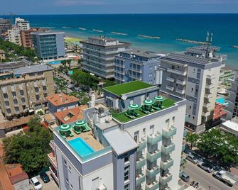 Amadei Hotel Figaro & Apartments - Pesaro - Vista exterior