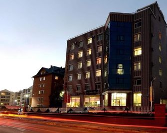 زولو هوتل - أولانباتار - مبنى