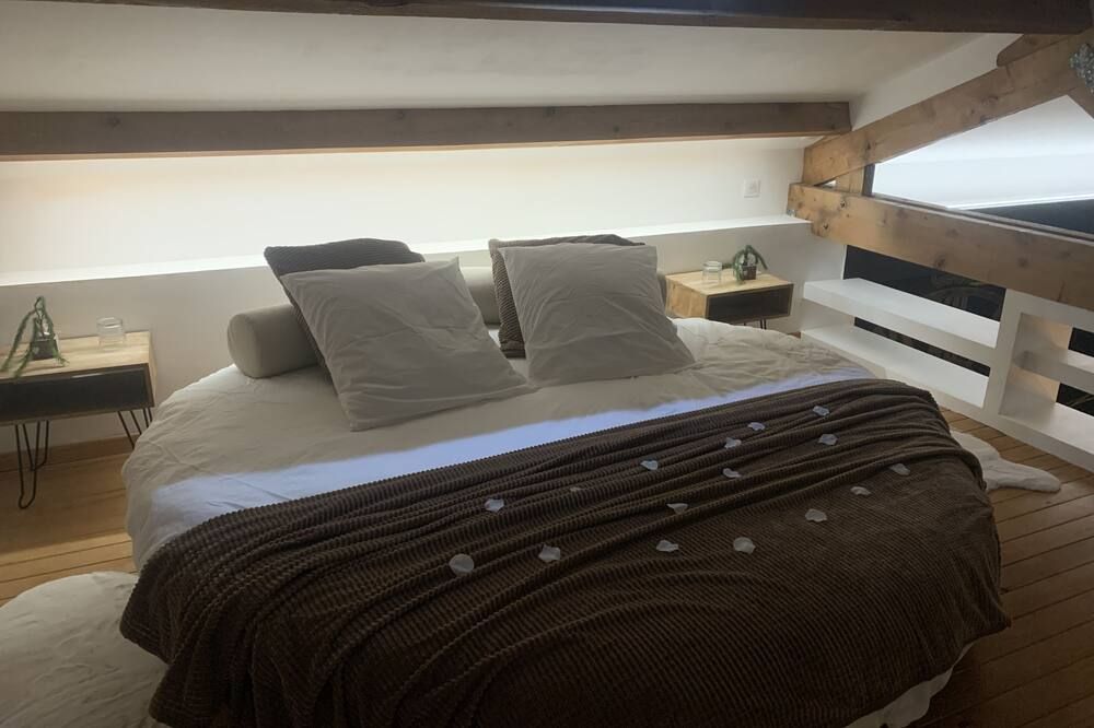 Pasithea Loft Spa Privatif - Calais - Habitación