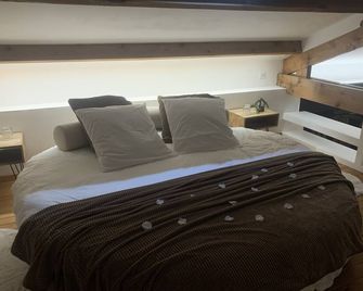 Pasithéa Loft Spa Privatif - Calais - Habitación